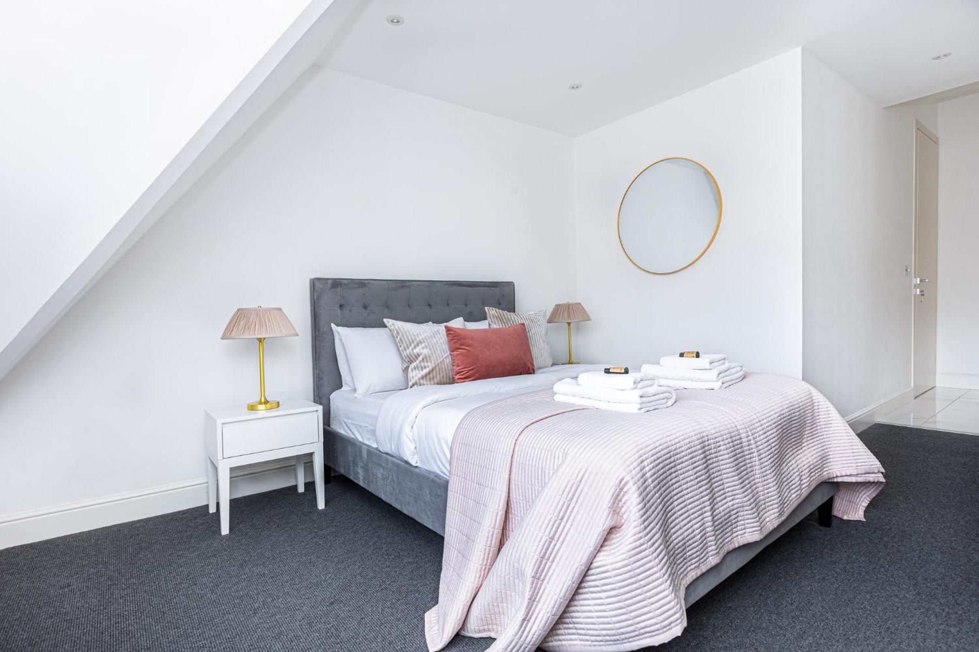 Luxury Harley Street Apartments Londen Buitenkant foto